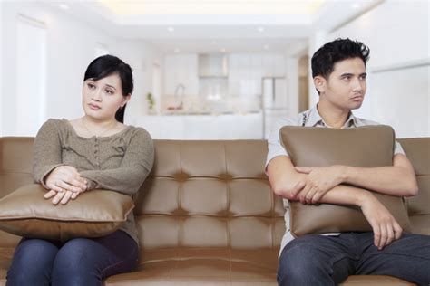 प्रेमिका से झगड़ा होने पर गुस्से को ऐसे करें कंट्रोल, कर पाएंगे पहले ...