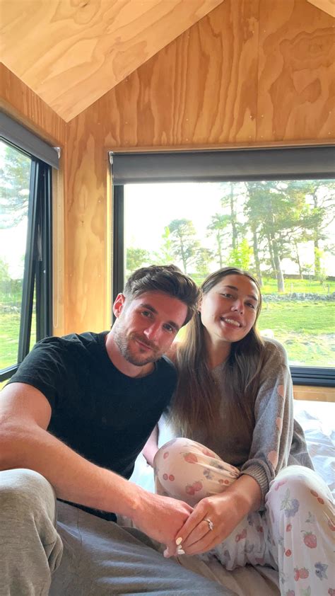 Avery Jae Clementine Nudes