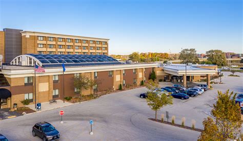 Holiday Inn Brookfield - Milwaukee | mghotelteam.com