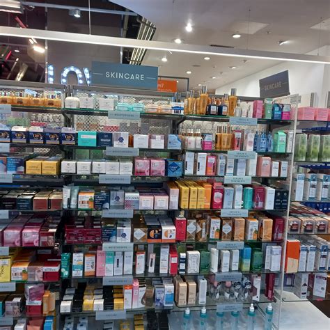 TK Maxx | Westfield Shopping Centre | Stratford – TortoisePath | United Kingdom 🇬🇧