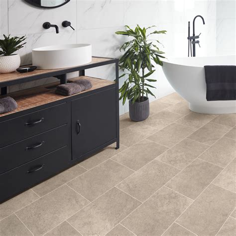 Knight Tile | ST13 Portland Stone