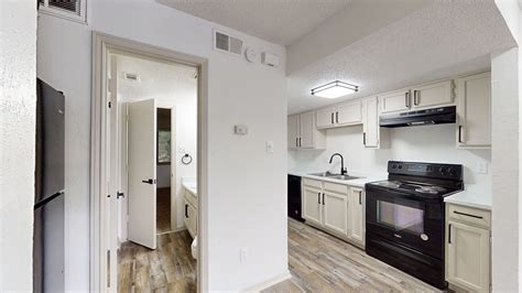 Little Creek Apartments