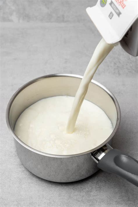 Substitute for Evaporated Milk - Spatula Desserts