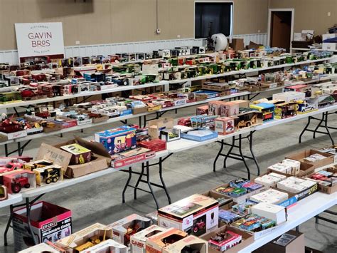 Schneider Estate - Online Only Collector Farm Toys Auction - Pre-View ...
