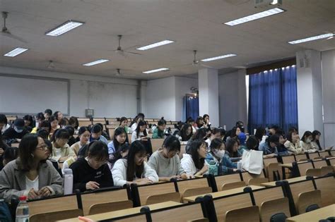 外国语学院成功召开2018级考研压力调节讲座-曲阜师范大学外国语学院