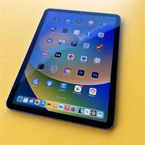 Apple Decides Against Advanced Display for New iPad Air to Keep It ...