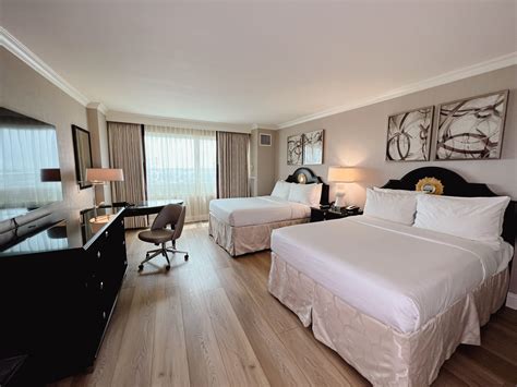Deluxe Room, two double beds - The Commerce Casino & Hotel