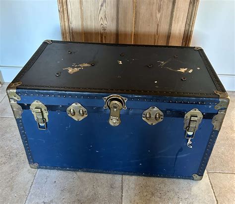 Large blue, Vintage Trunk (coffee table)