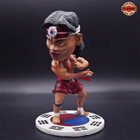 Custom statue Chong Li (Bolo) from Bloodsport, by Me : r/ActionBoyz