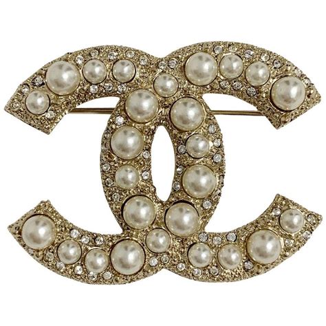 CHANEL CC Brooch at 1stDibs