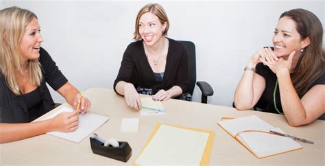 Local Connection of People 的图像结果