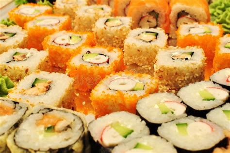 颜值天团——日本寿司来袭啦，带你来个寿司种类大鉴别|寿司|种类|材料_新浪新闻