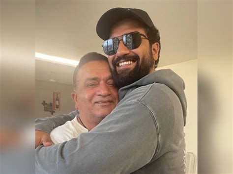 Vicky Kaushal’s father Sam Kaushal writes emotional note for ‘pota ...