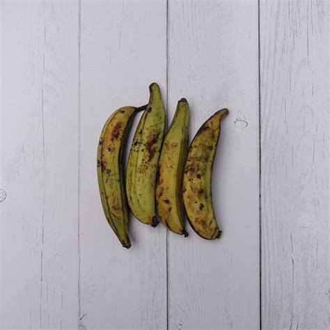 Banana Madras (Nendran) - 100 % Natural & Farm Fresh – Kedia Organic ...