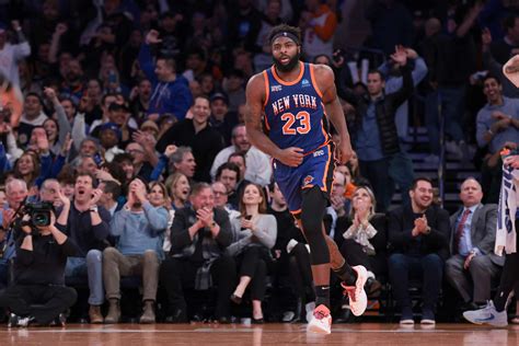 Mitchell Robinson Injury Shakes Up Knicks Defense