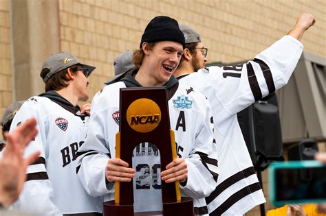 After winning national title, WMU hockey All-American lands NHL ...
