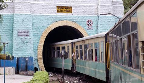 11 Real Haunted Places To Visit in India - lifeberrys.com