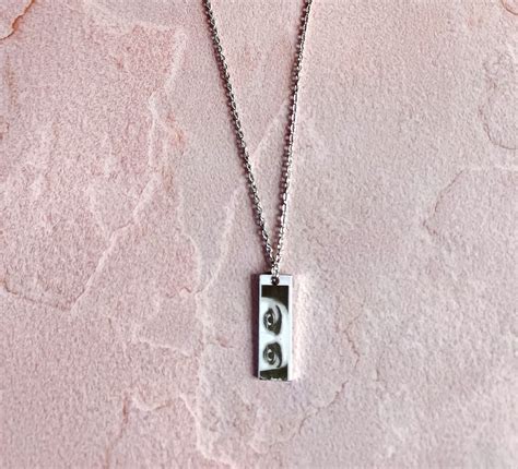 Buy Eye Engraved necklace in India | Giftify