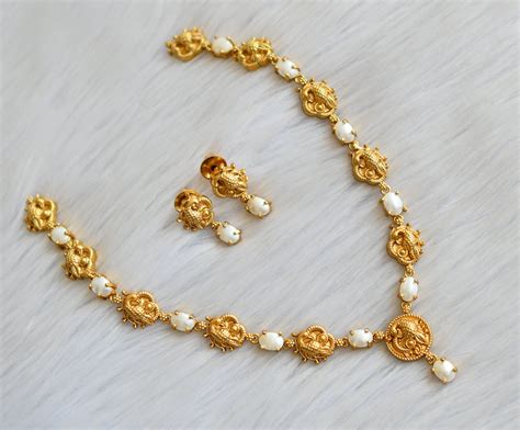 Matte finish white pearl stone peacock necklace set dj-41991 – dreamjwell