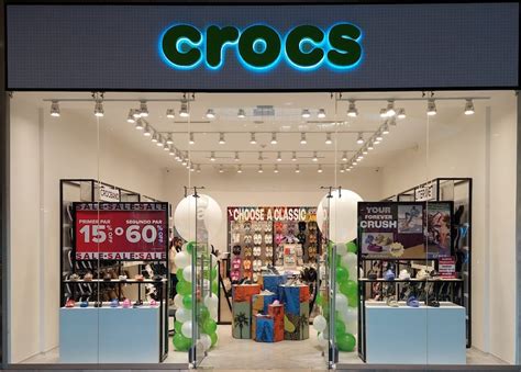 Nuevos locales de Crocs y Roland se abren paso en Guayaquil | Economía ...