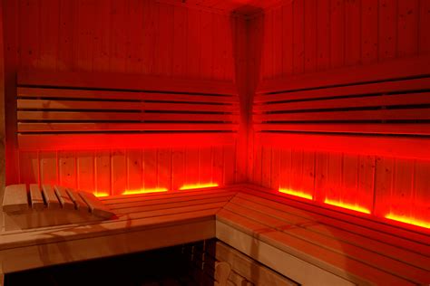 Infrared Saunas: What They Do, Their Health Benefits, and How to Choose ...