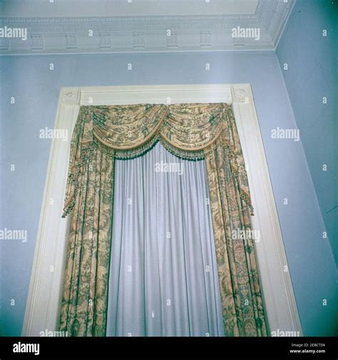 White House Rooms: Red, Green, Monroe (Treaty), State Dining Room ...