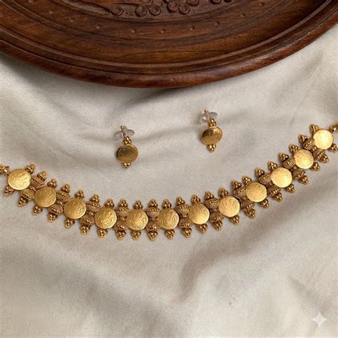 Gold coin traditional chocker – Mannat Jewelz