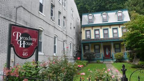 BROADWAY HOUSE (Jim Thorpe) - B&B Reviews & Photos - Tripadvisor