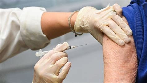 U.S. officials stop publication of COVID vaccine effectiveness study ...