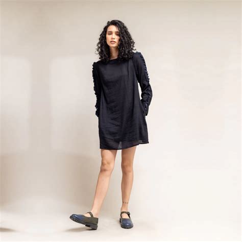 Carrie Black Dress – Doodlage