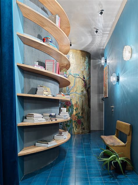A Moscow home weaves the story of travel, upcycling, vintage decor ...