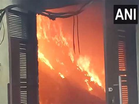 Uttarakhand: Fire breaks out at warehouse in Haridwar