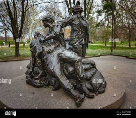 Vietnam Nurses Memorial Sculpture