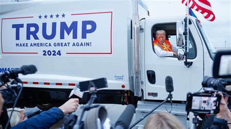 Donald Trump speaks from campaign branded garbage truck | Page 4 ...
