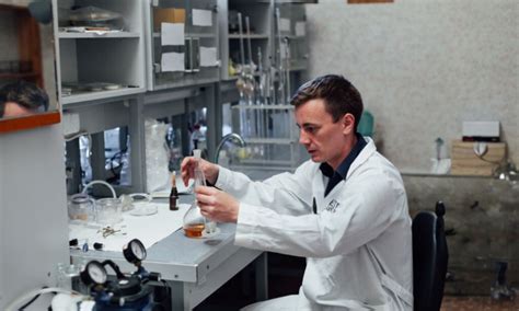 Forensic Science Man 的图像结果