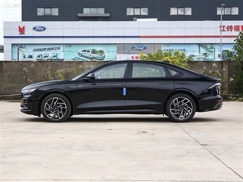 【2022款林肯Z i酷 尊逸版_整体外观 _3/1864张图片】_汽车图片大全_爱卡汽车