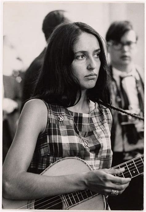 Best 13 30 Fascinating Black and White Photos of a Young Joan Baez in ...