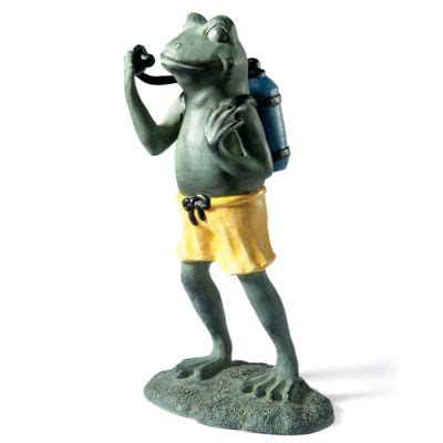 Scuba Diving Frog Statue | Frontgate