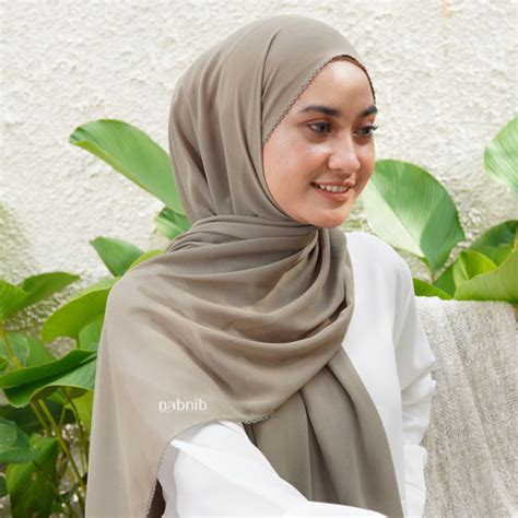 Jual Nabnib - GAILAC Pashmina Embroidery Premium - Shitake - Jakarta ...