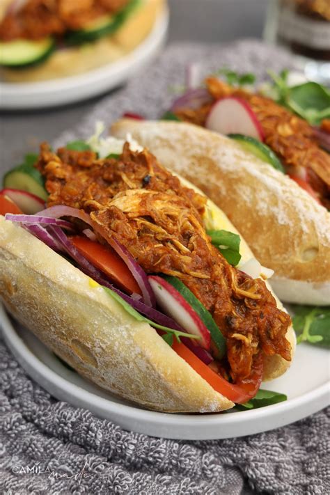 Panes Con Pollo Salvadore