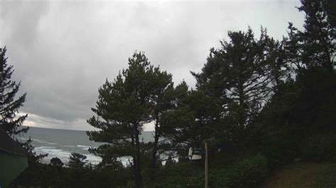 Cannon Beach Webcam - Live Web Cameras on the Oregon Coast