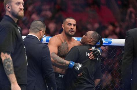 Report: Newly Crowned UFC Champ Carlos Ulberg Says He Lost Title Belt ...