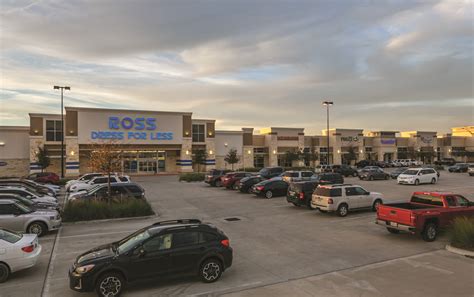 The Center at Pearland Parkway - Dunhill Partners