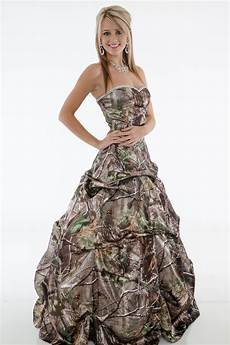Camouflage Wedding Gown by 20 Camo Wedding Dresses Ideas You Must Magment Camouflage Wedding Gown