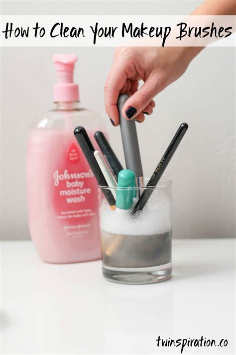 How To Clean Makeup Brushes At Home