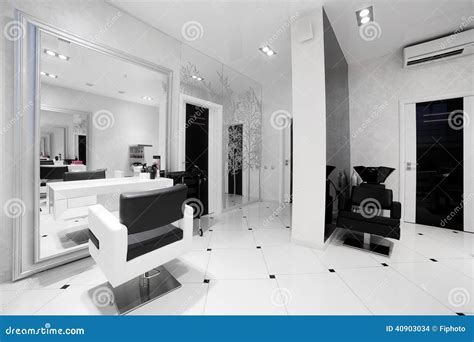 Interior Del Salón De Belleza Moderno Foto de archivo - Imagen de lujo ...