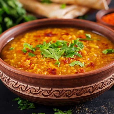 New Couples Can Master The Art Of Cooking Simple Dal Khichdi With This Step By Step Guide ...