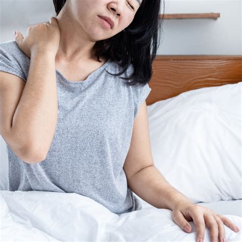 Shoulder Pain From Sleeping and What You Can Do