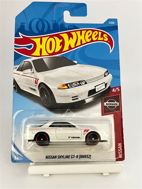 NISSAN SKYLINE GT-R (BNR32) - WHITE - 2B – Its Fun