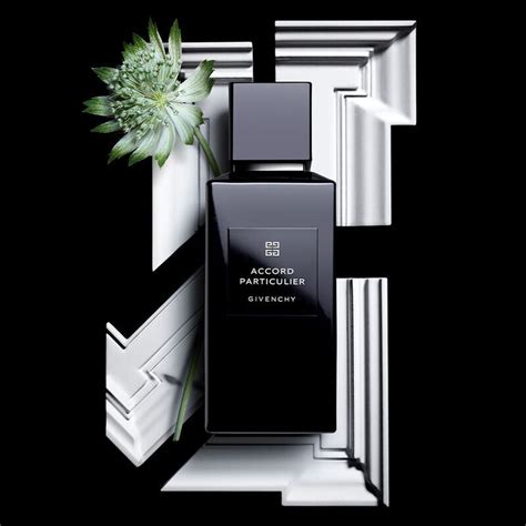 Accord Particulier Candle: Luxury Scented Candle | Givenchy Beauty